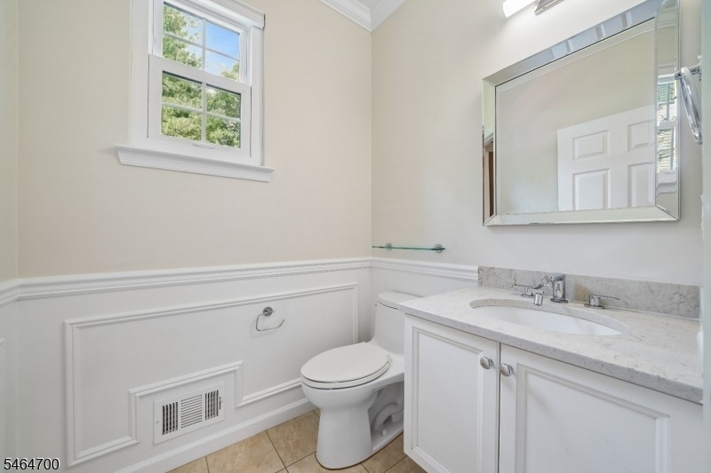 4 Revere Dr - Photo 32