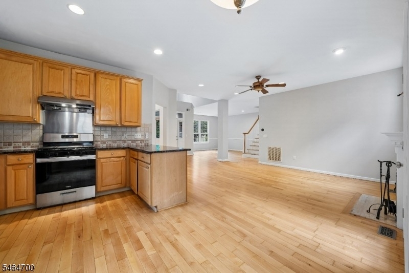 4 Revere Dr - Photo 4