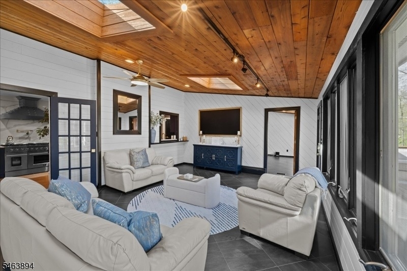 37 Lurline Dr - Photo 10