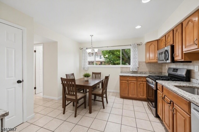 662 Marshall Rd - Photo 5