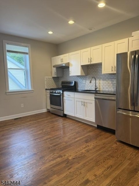 12 East St - Photo 1