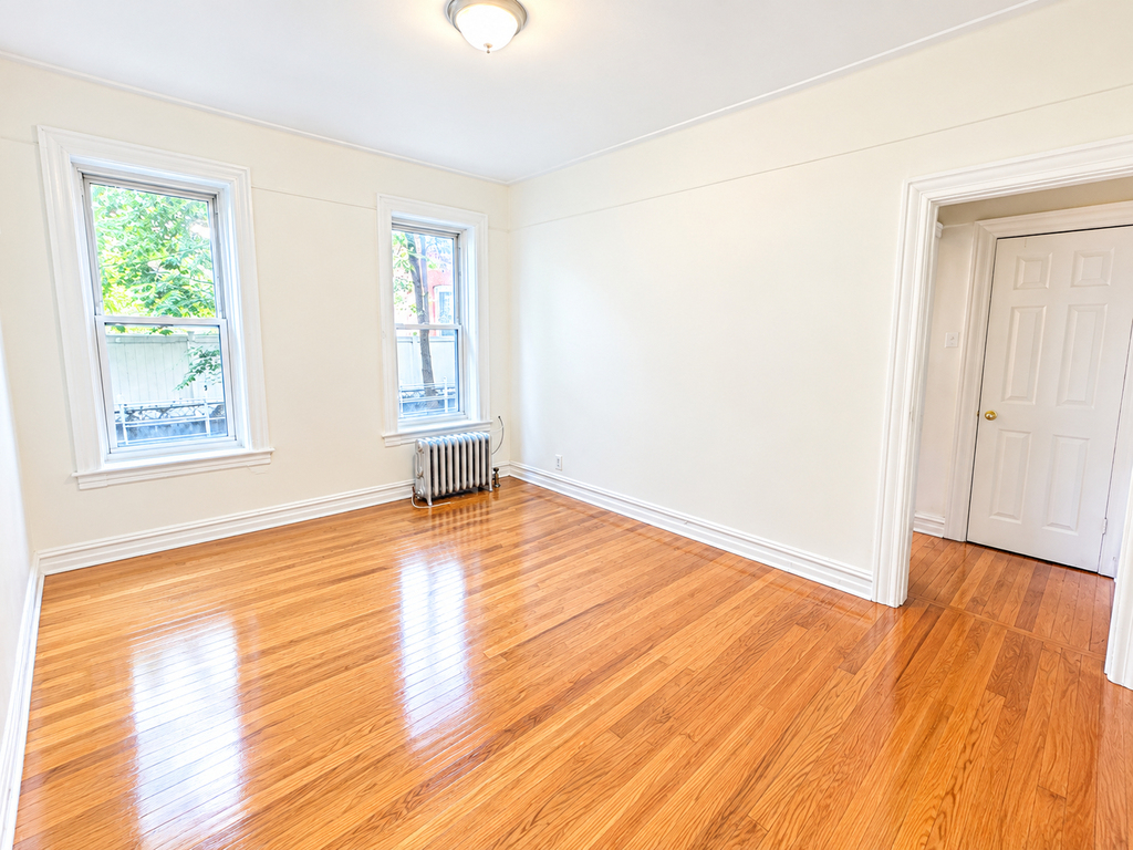 Grant Avenue - Photo 2
