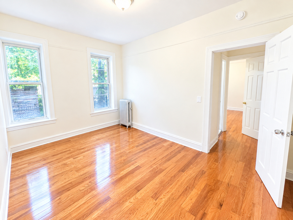 Grant Avenue - Photo 4