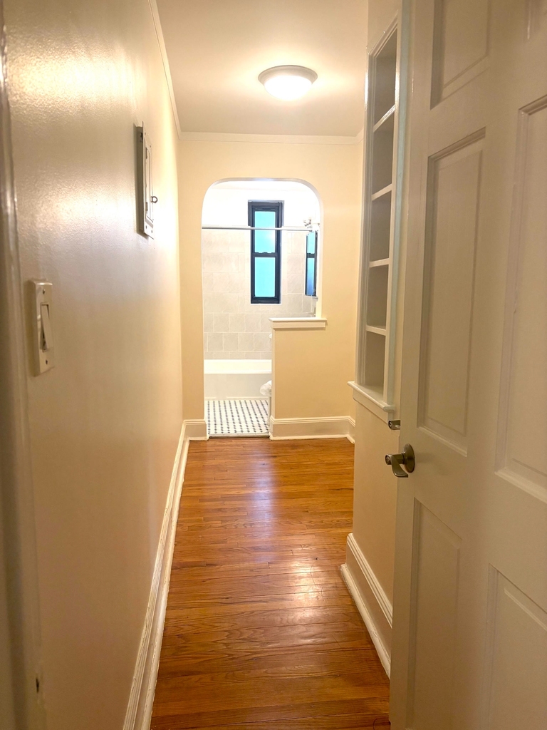 East 24th Street - Photo 2