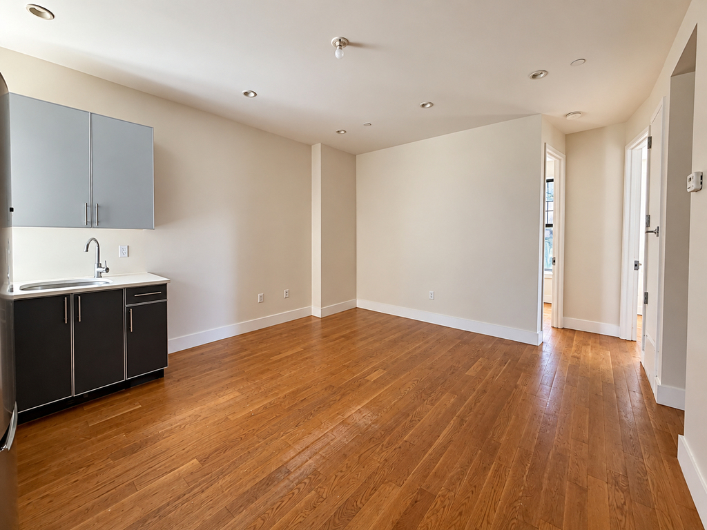 42 Malcolm X Boulevard - Photo 3