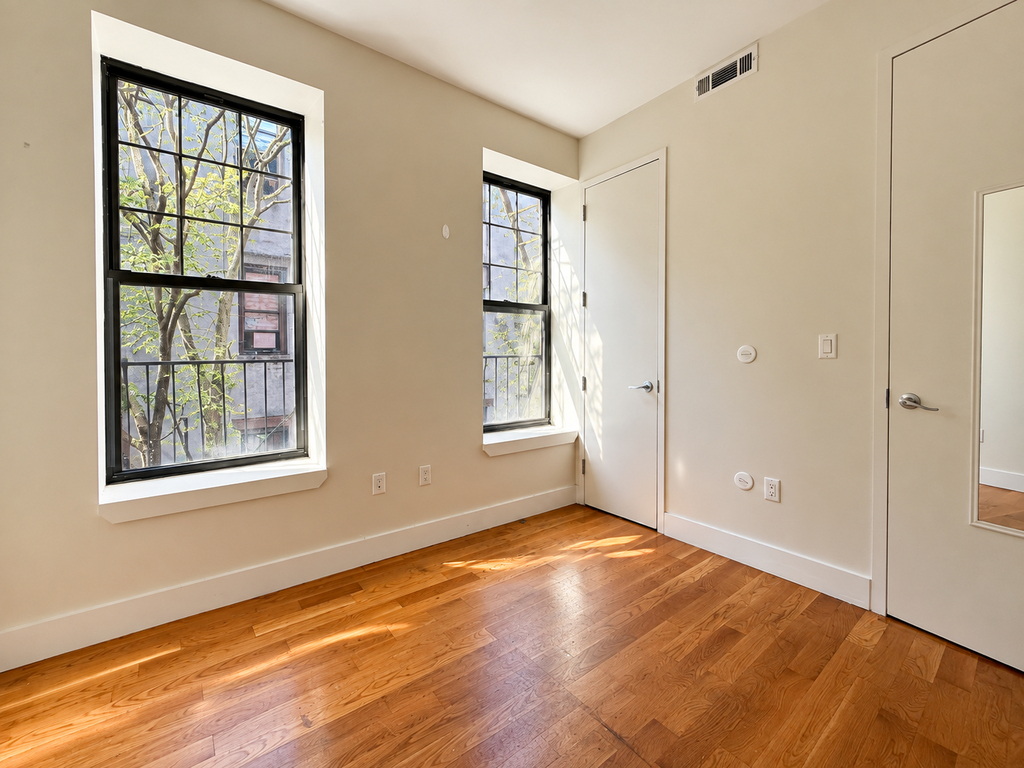 42 Malcolm X Boulevard - Photo 5