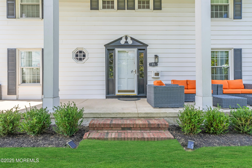 11 Pinewood Avenue - Photo 2