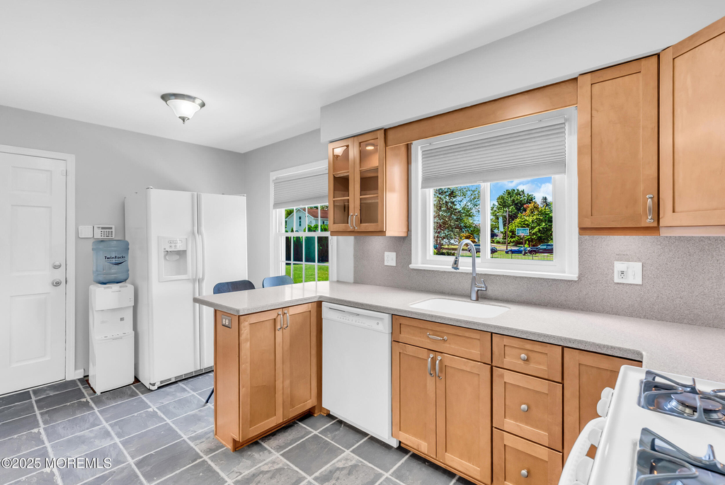 11 Pinewood Avenue - Photo 10
