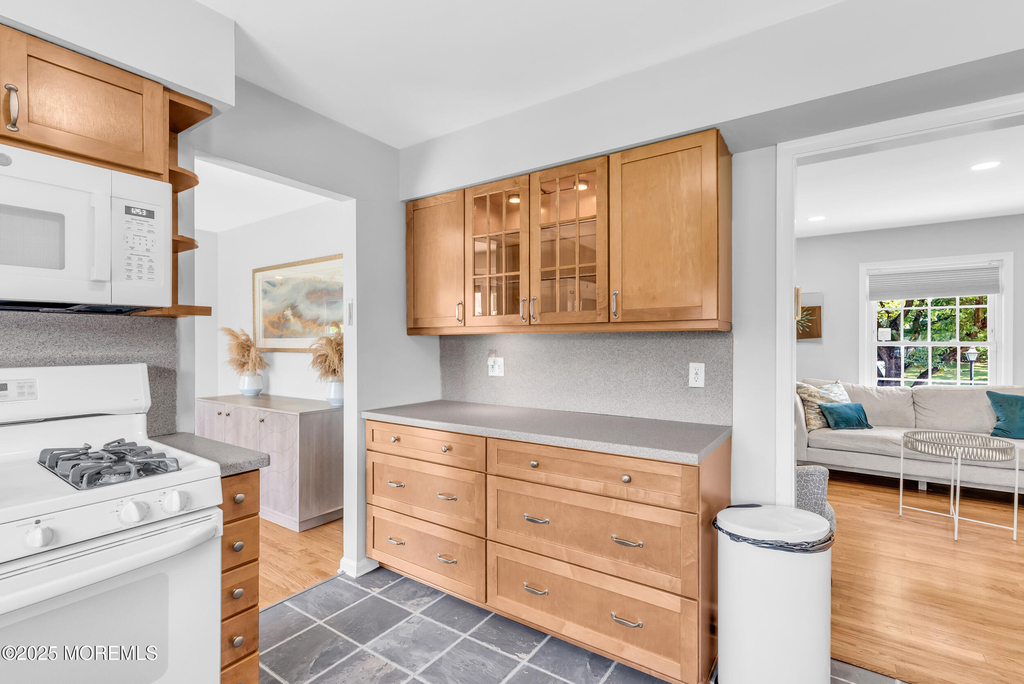 11 Pinewood Avenue - Photo 8