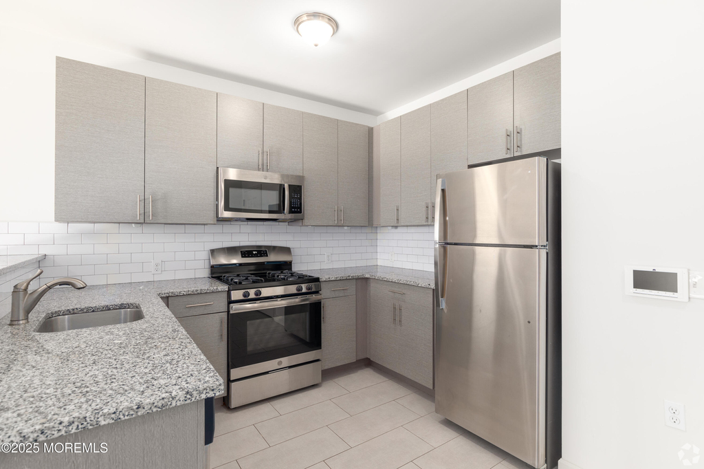 509 Memorial Drive - Photo 0
