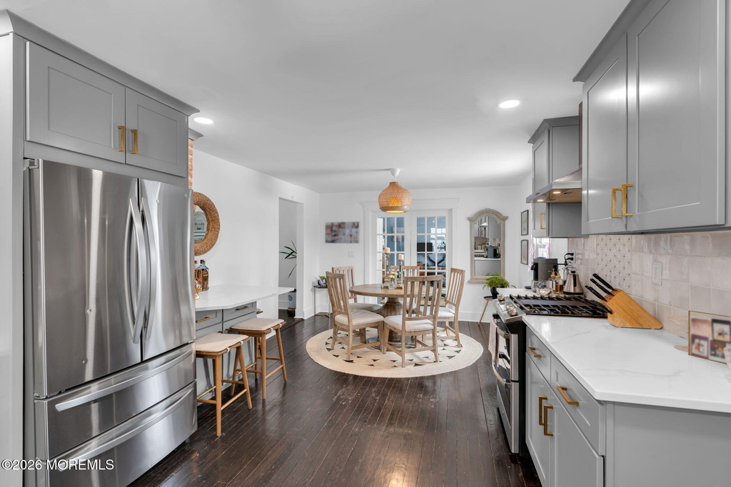 555 Ocean Road - Photo 2