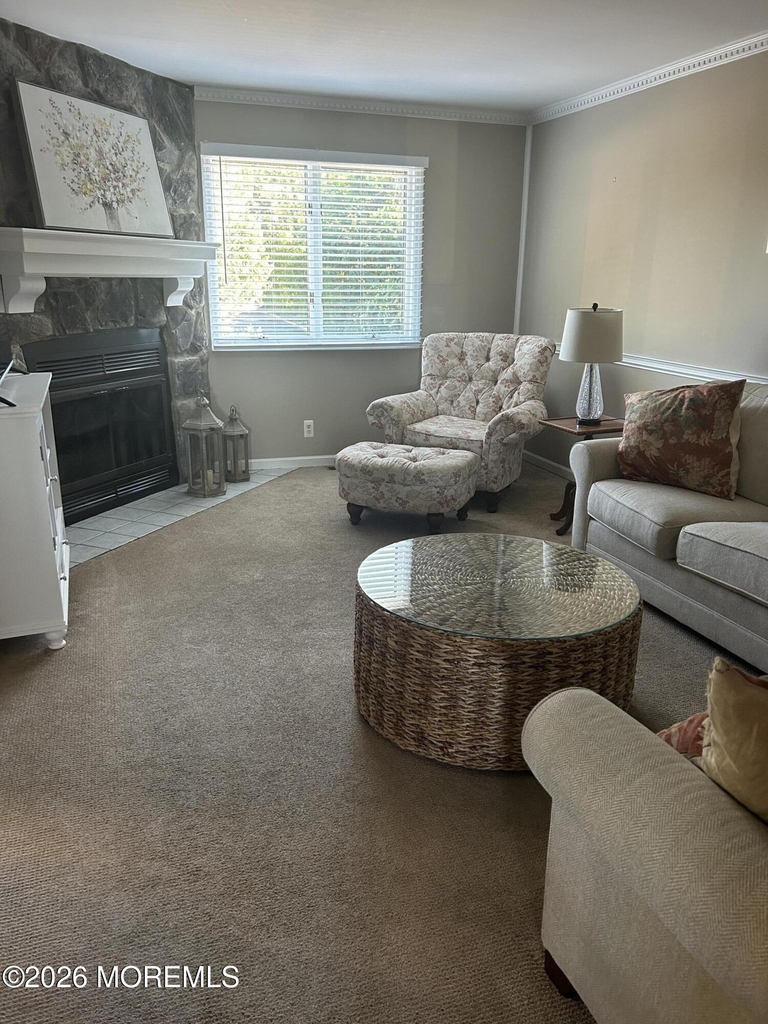 14 Devon Court - Photo 2