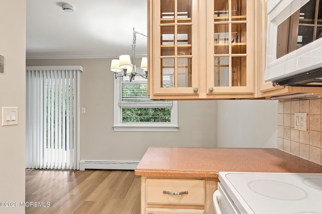 735 Greens Avenue - Photo 12