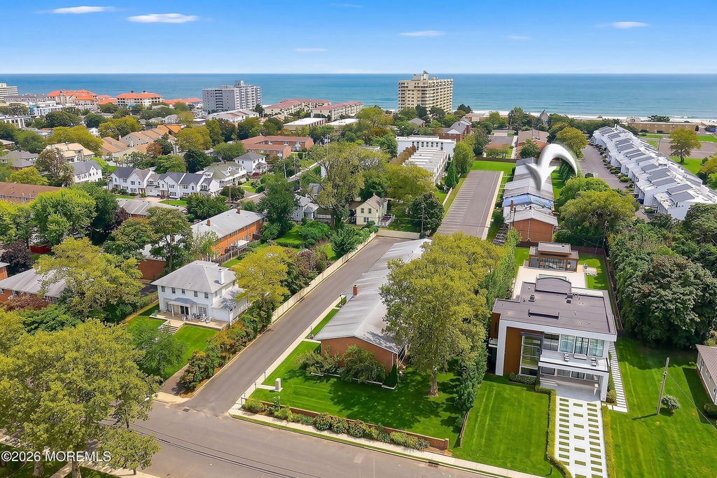 735 Greens Avenue - Photo 32