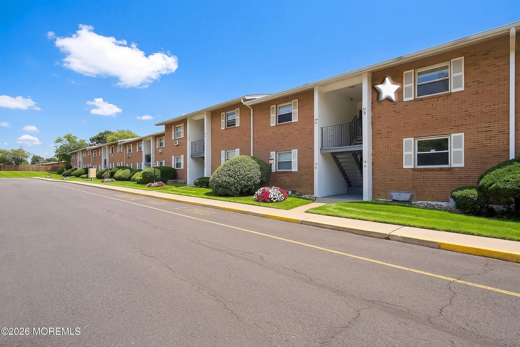 735 Greens Avenue - Photo 0