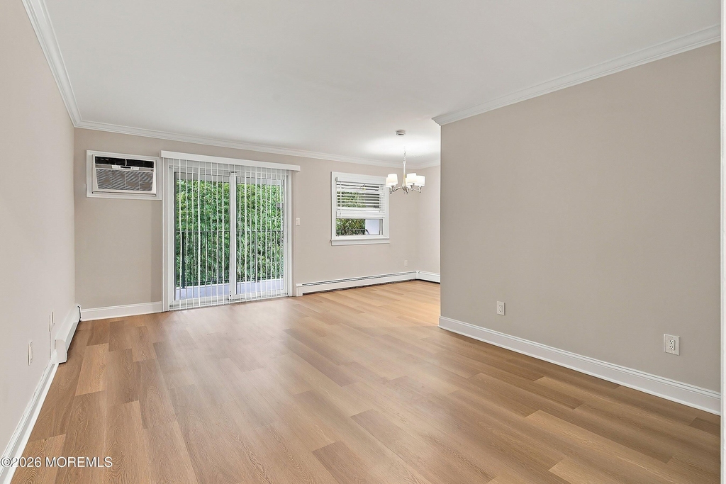735 Greens Avenue - Photo 6