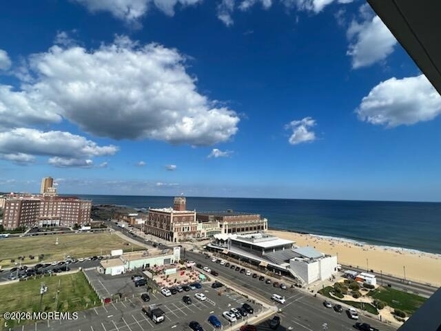 1101 N Ocean Ave N - Photo 0
