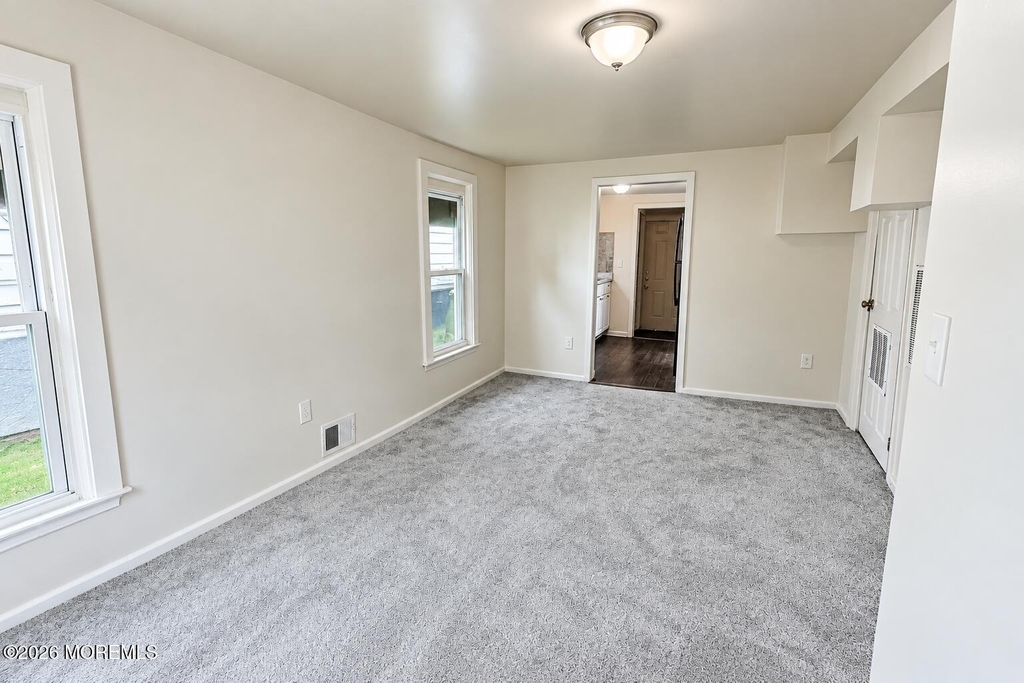 258 Fisher Avenue - Photo 5