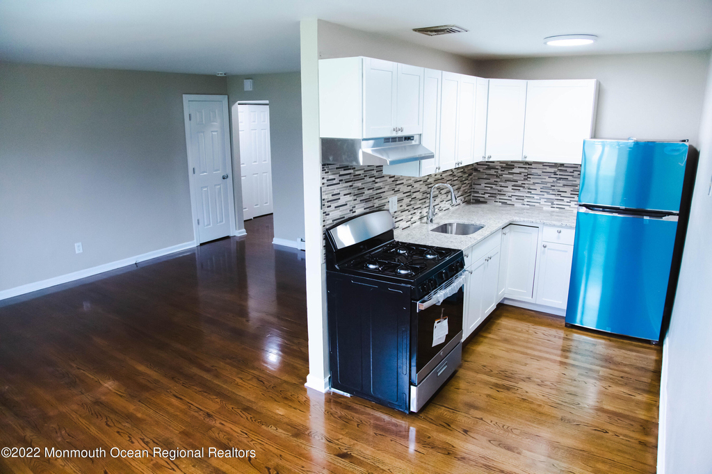 65 Steiner Avenue - Photo 3