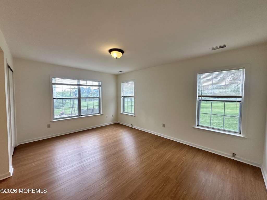 20 A Ventnor Drive - Photo 4