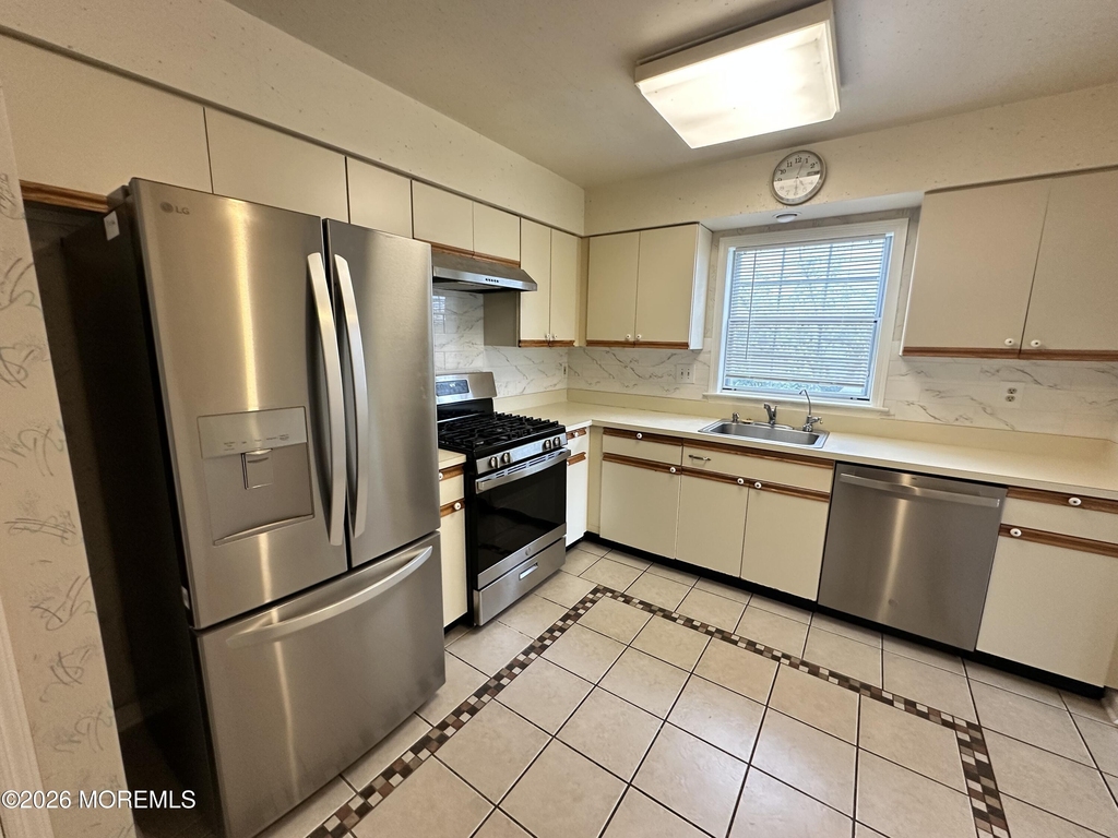 20 A Ventnor Drive - Photo 3