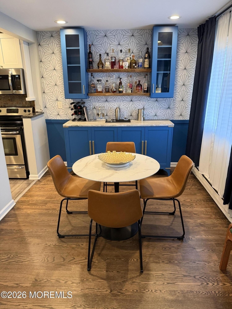 119 Avery Avenue - Photo 2