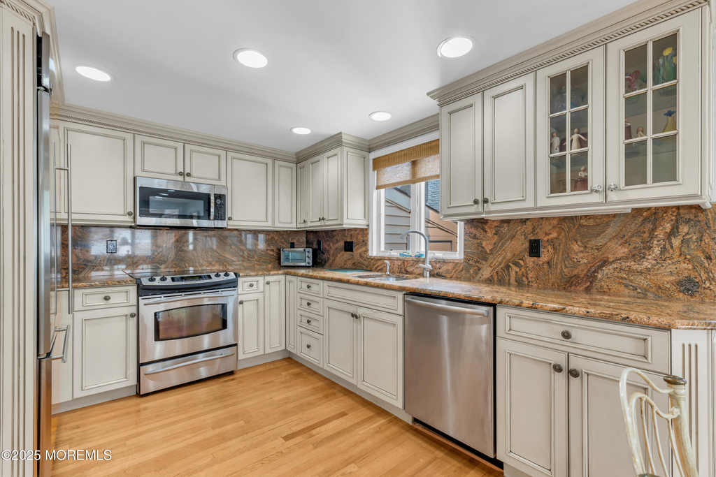 124 Neptune Place - Photo 9