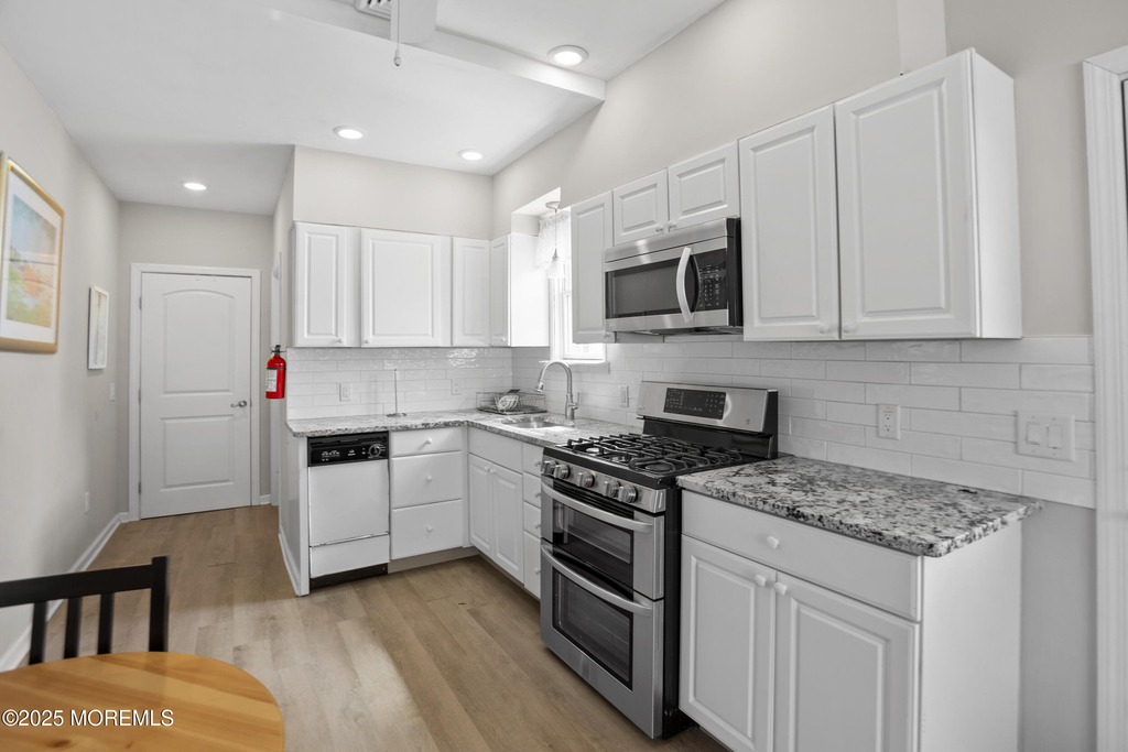 488 2nd Avenue - Photo 3