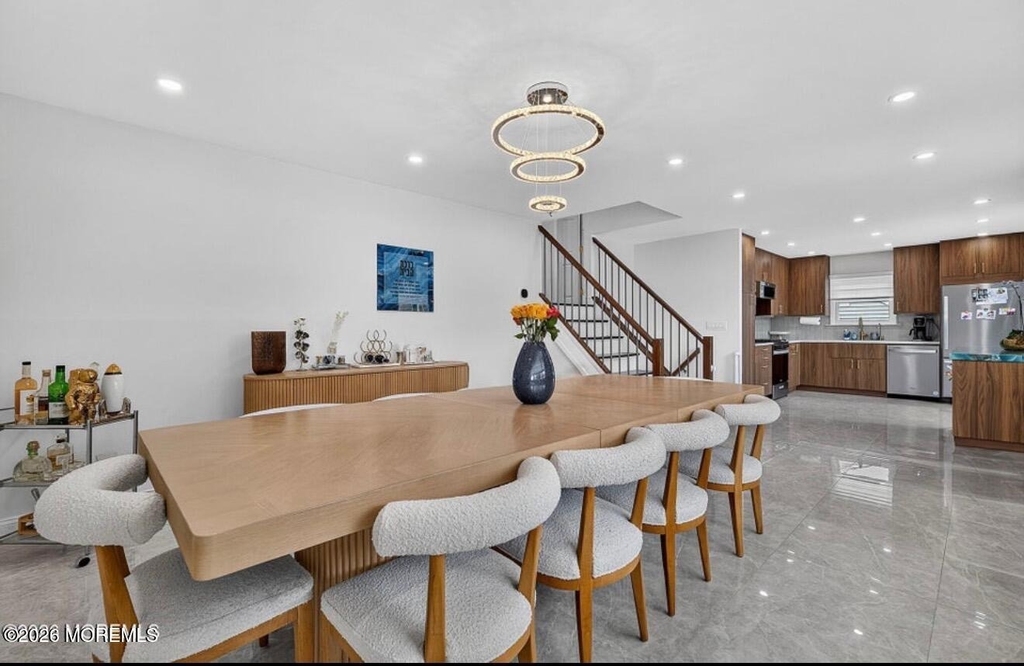 31 Peach Tree Road - Photo 3