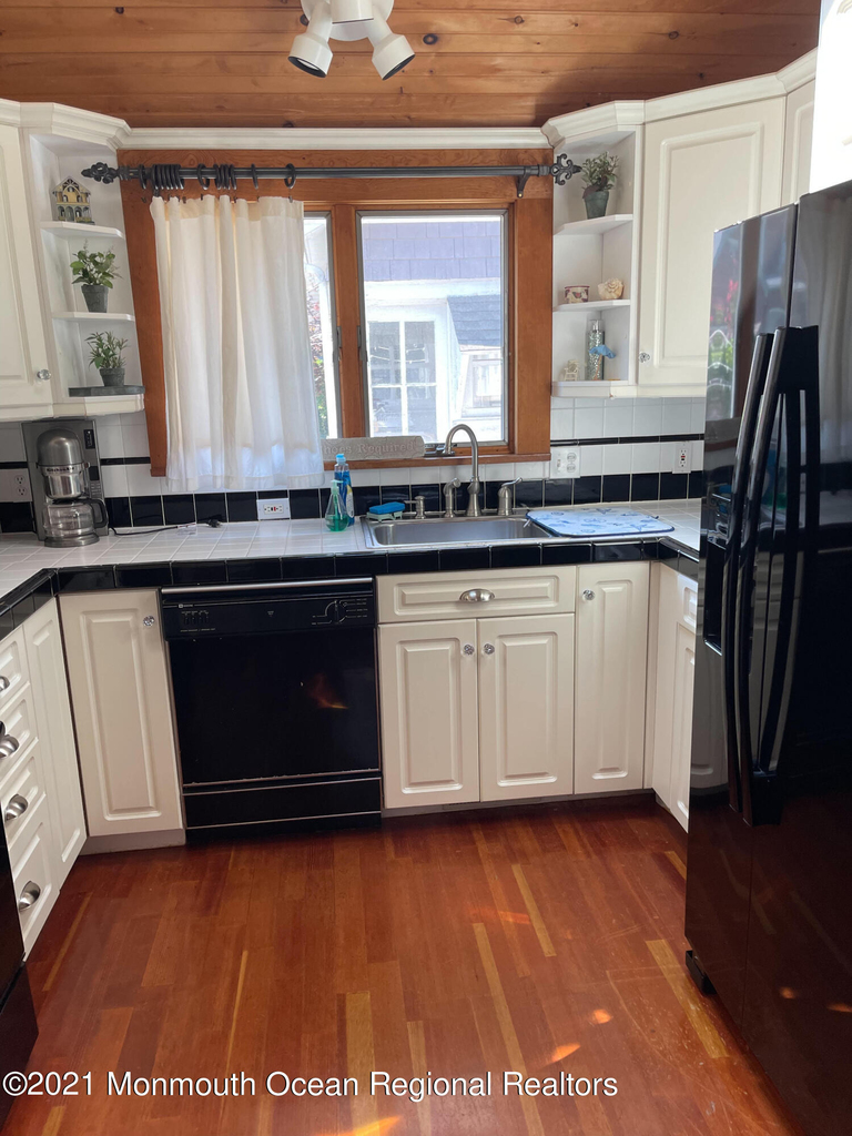 56 Franklin Avenue - Photo 19