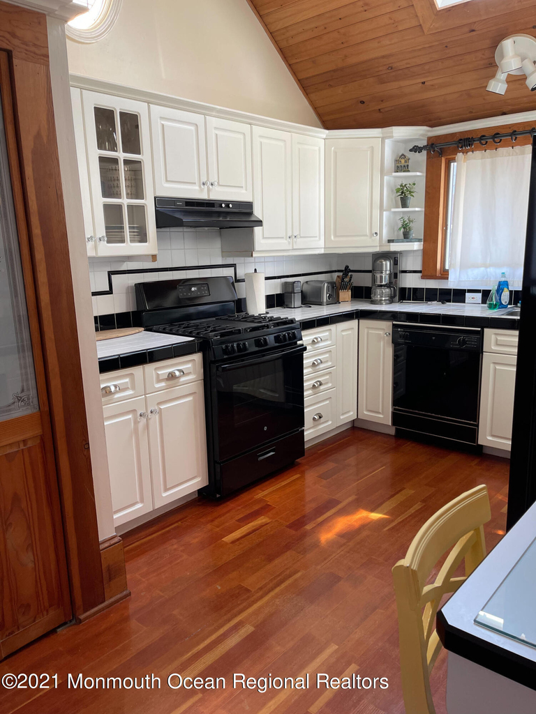 56 Franklin Avenue - Photo 20