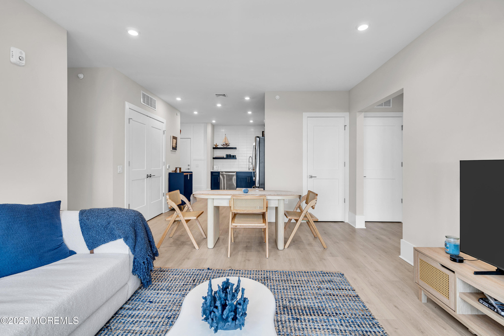 218 3rd Avenue - Photo 9