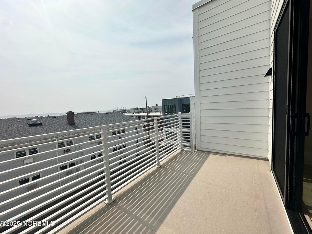 218 3rd Avenue - Photo 28