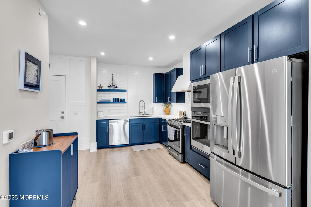 218 3rd Avenue - Photo 4