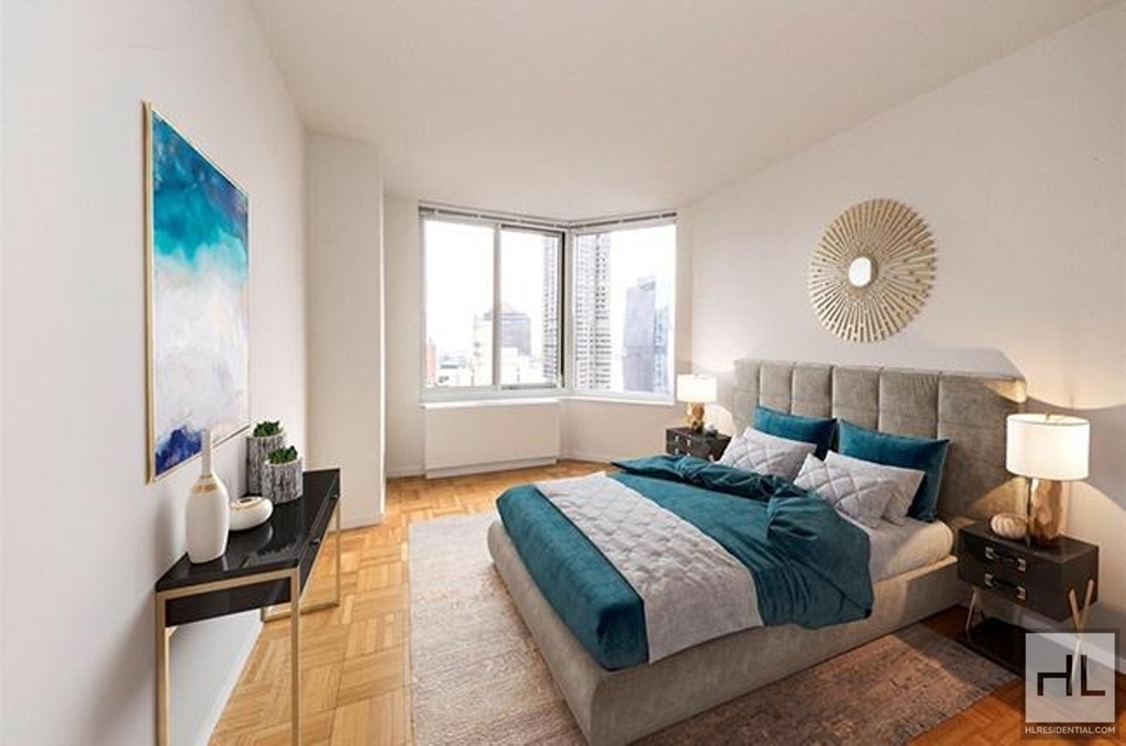 East 39th Street - Photo 2