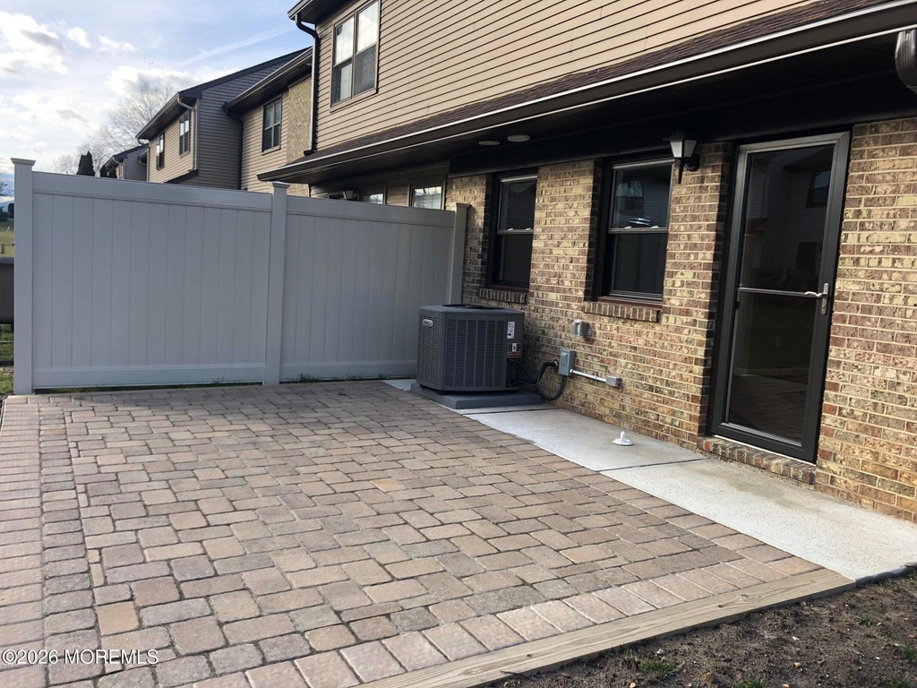 19 Village Green Way - Photo 16