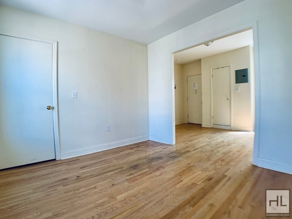 East 14th Street - Photo 2