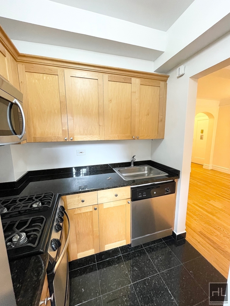 Christopher Street - Photo 9