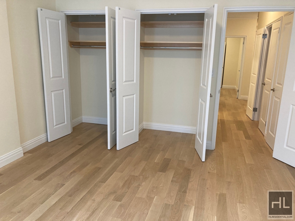 East 82 Street - Photo 2