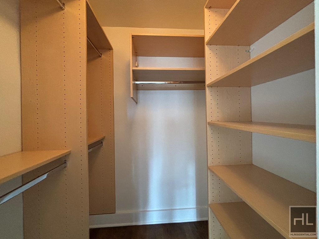 East 63 Street - Photo 4