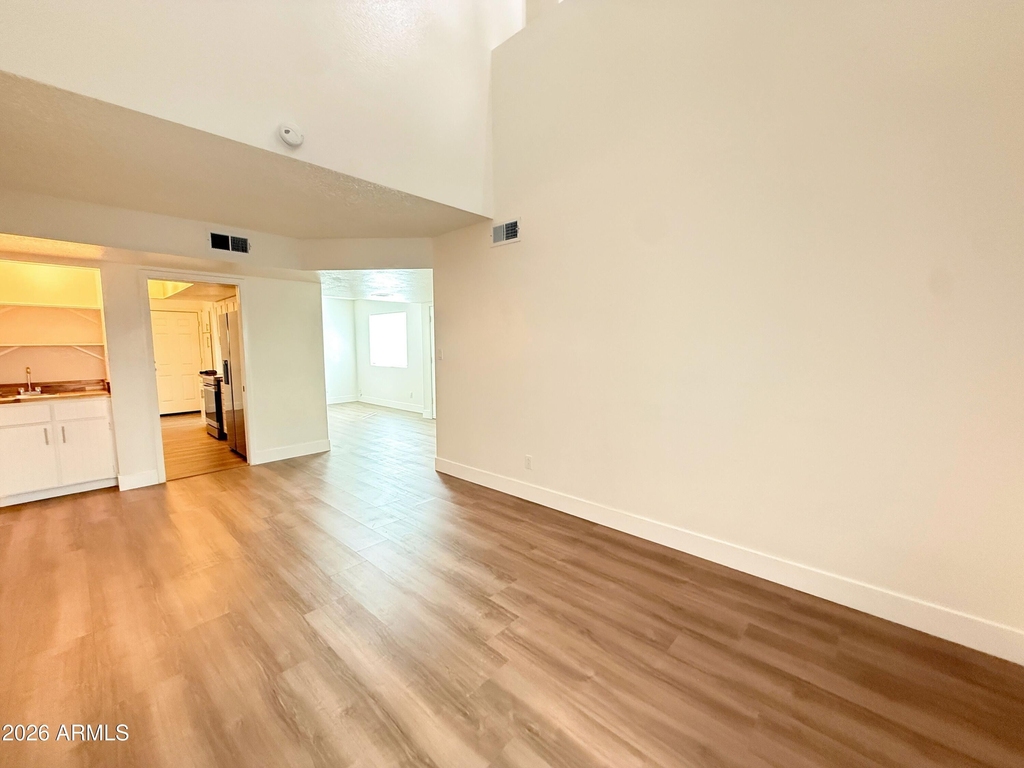 7772 N 19th Drive - Photo 3