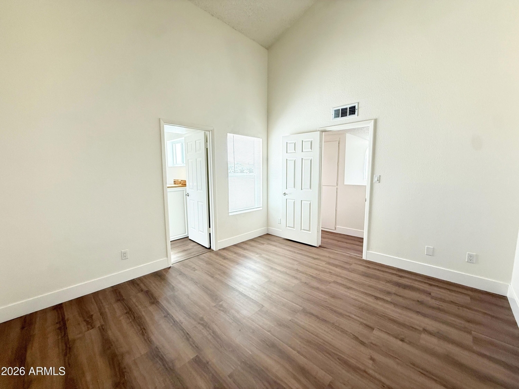 7772 N 19th Drive - Photo 8