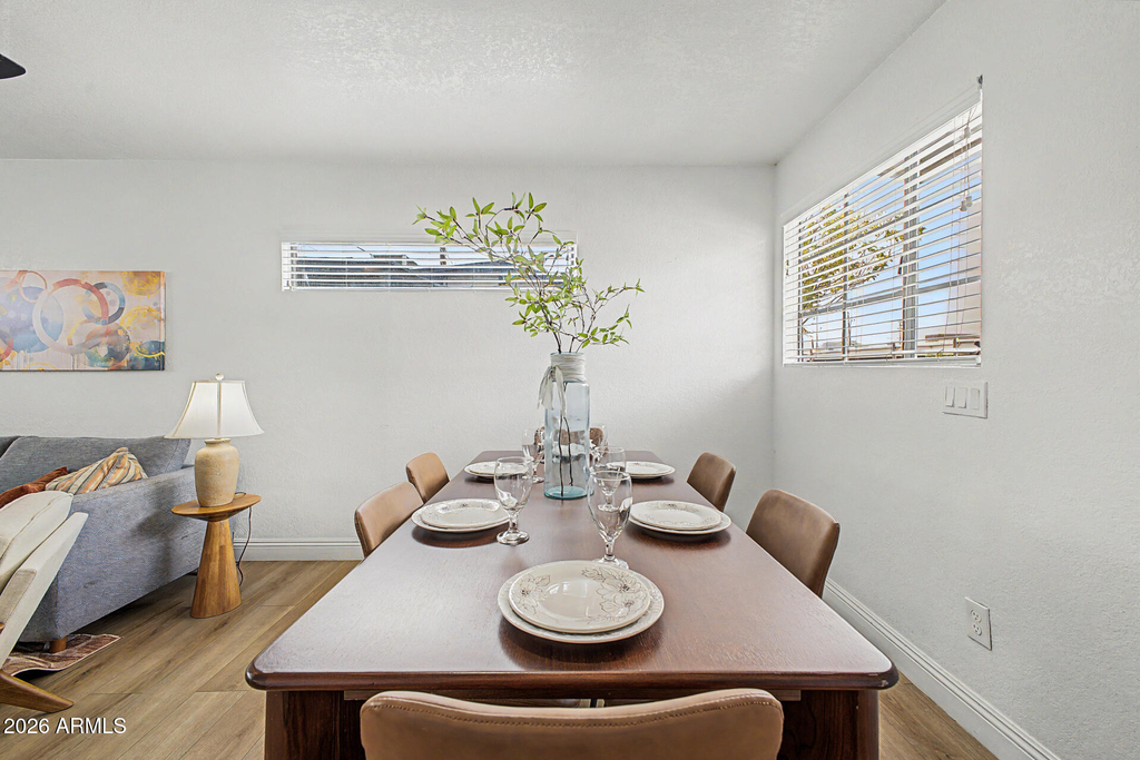 723 E Sunnyslope Lane - Photo 8