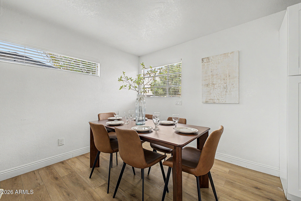 723 E Sunnyslope Lane - Photo 7