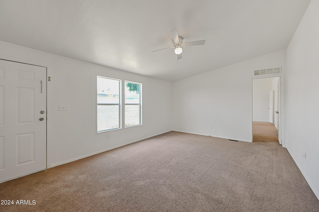 8601 N 103rd Avenue - Photo 13
