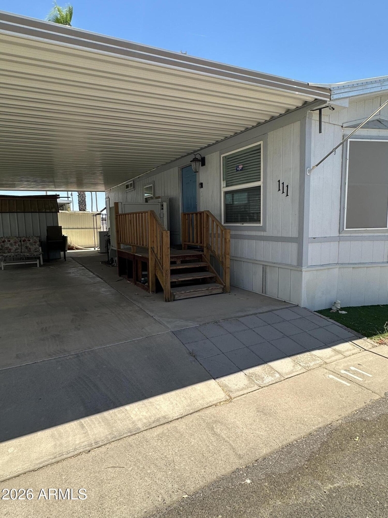 146 N Merrill Road N - Photo 4