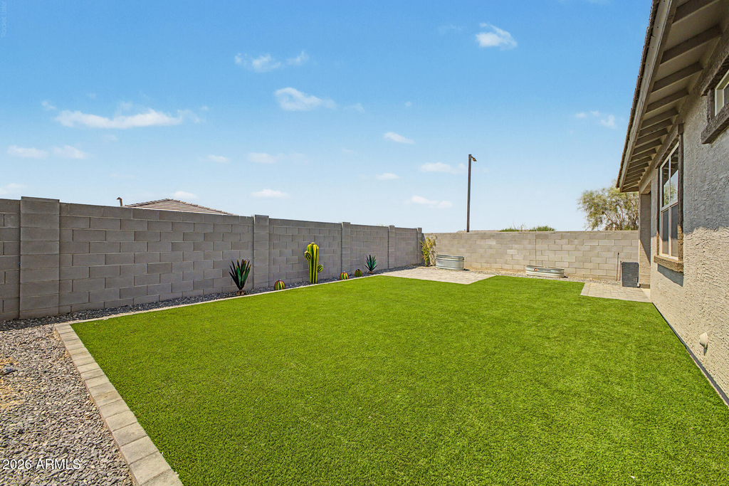 16033 W Cottontail Lane - Photo 22