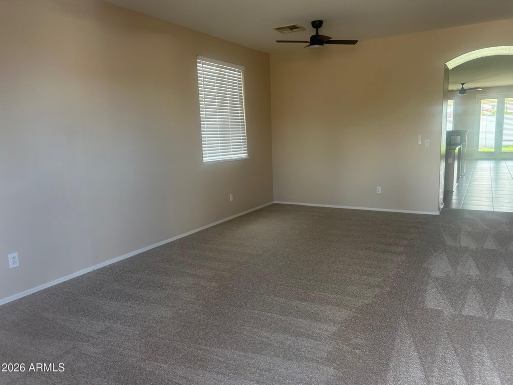 681 E Navajo Trail - Photo 2