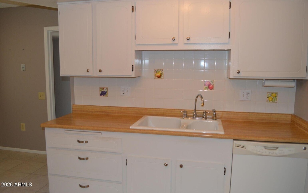 19238 N Camino Del Sol -- - Photo 11