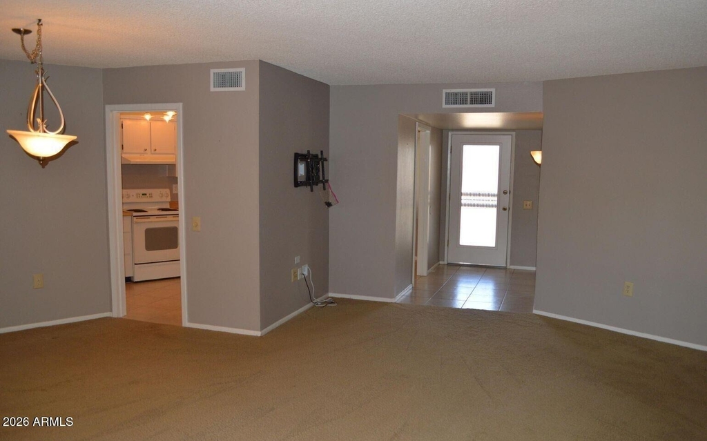 19238 N Camino Del Sol -- - Photo 3
